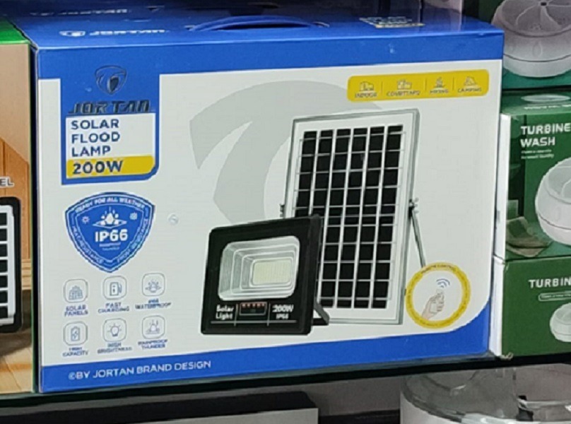 Lampara Reflector Led Panel Solar 200w